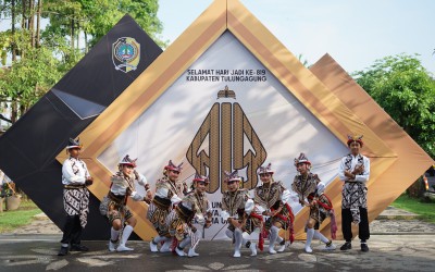 Siswa-Siswi SMPN 6 Tulungagung Berpartisipasi dalam HUT ke-819 Kabupaten Tulungagung